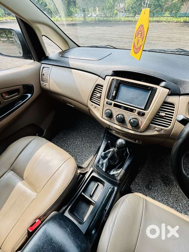 Toyota Innova 2.5 G (diesel) 7 Seater Bs Iv, 2015, Diesel