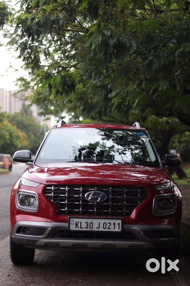 Hyundai Venue Petrol 2021