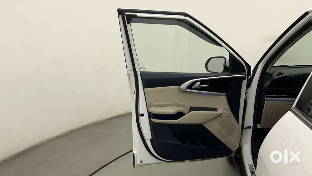 Kia Carens 1.4 Luxury Plus 6 Str, 2022, Petrol