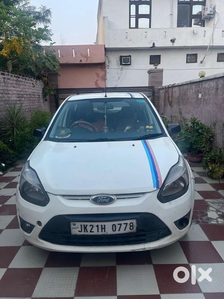 Ford Figo Zxi Duratec 2012 Petrol