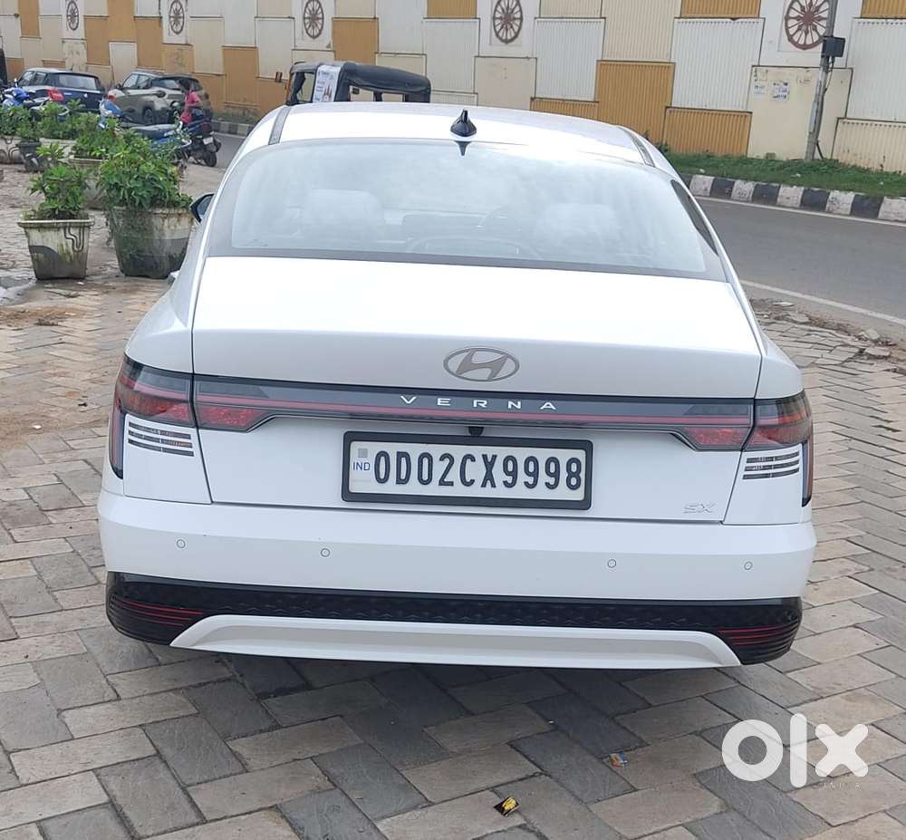 Hyundai Verna 1.5 Sx Petrol Mt, 2024, Petrol