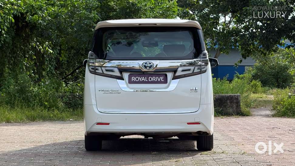 Toyota Vellfire, 2021, Petrol