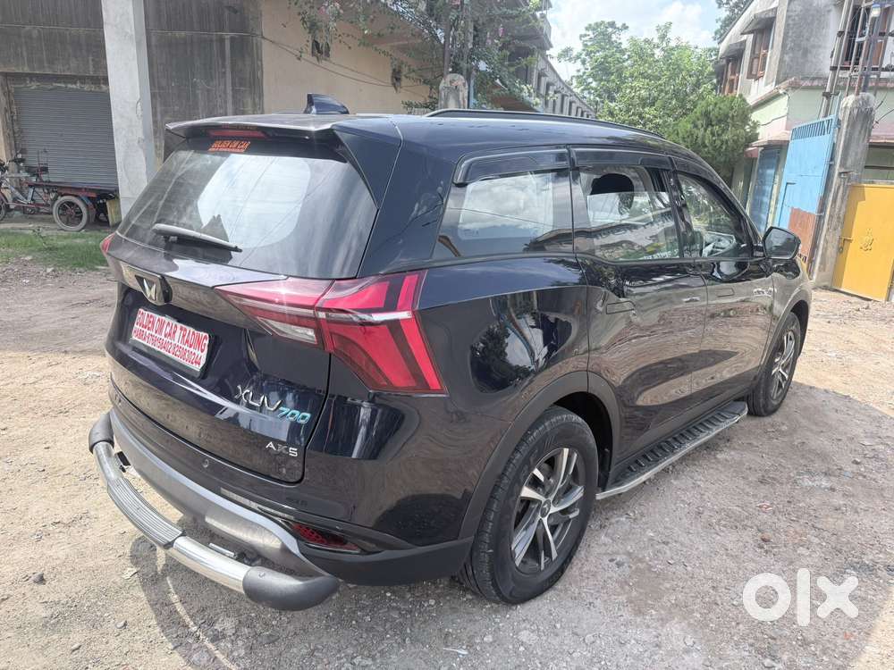 Mahindra Xuv700 2.0 Ax 5 Petrol Mt 7 Str, 2022, Petrol