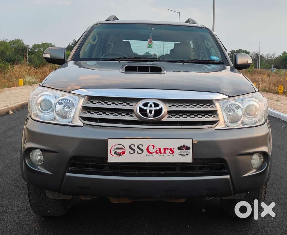 Toyota Fortuner 3.0 4x4 Manual, 2010, Diesel