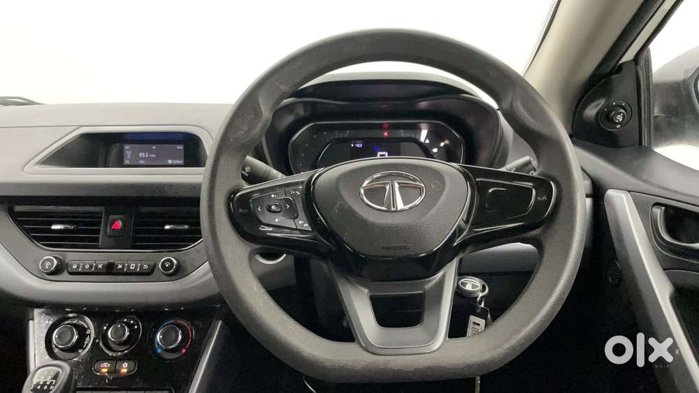 Tata Nexon 1.2 Revotron Xm (s), 2022, Petrol