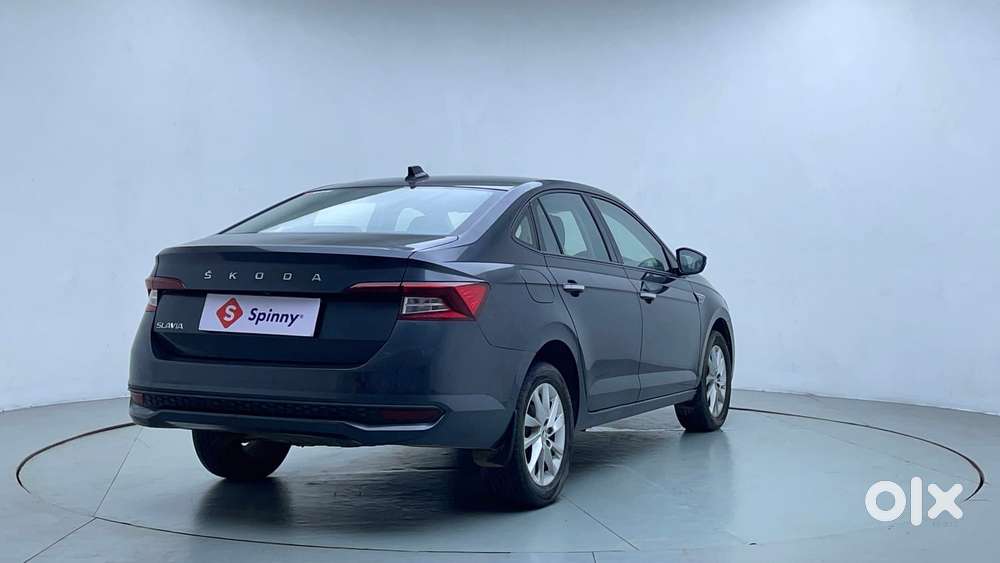 Skoda Slavia Ambition 1.0l Tsi Mt, 2023, Petrol