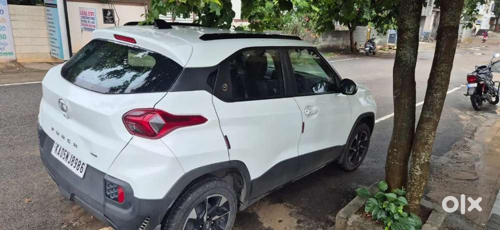 Tata Punch Dazzle Sunroof 2024