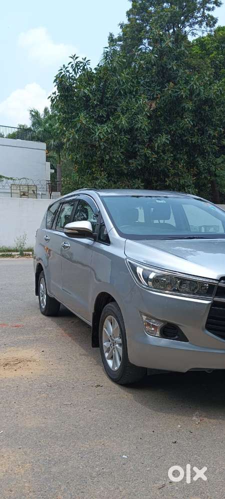 Toyota Innova Crysta 2.4 G Mt 8s, 2017, Diesel