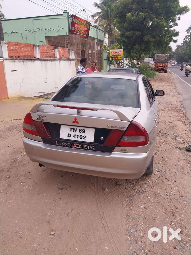 Mitsubishi Lancer