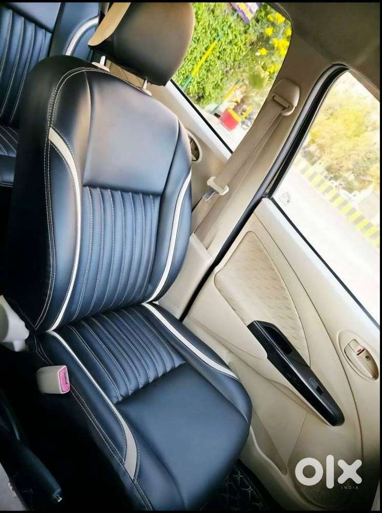 Toyota Etios Liva V Limited, 2019, Petrol