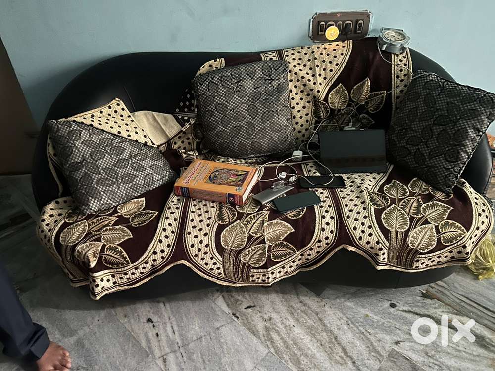 3+2 sofa for sale