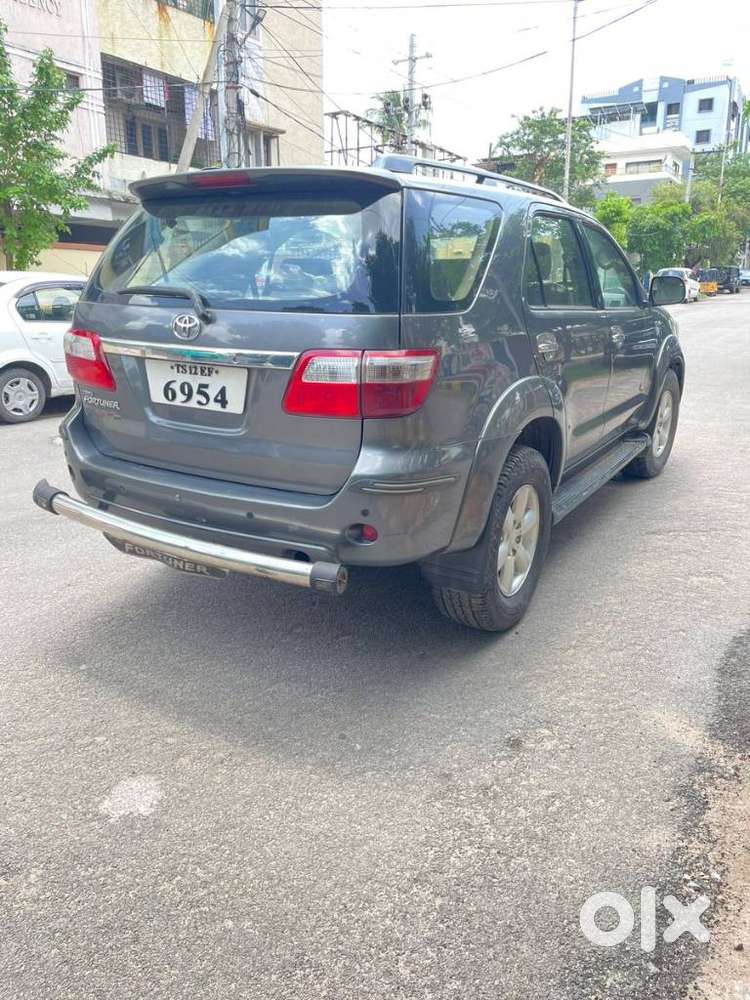 Toyota Fortuner 3.0 4x4 Manual, 2010, Diesel