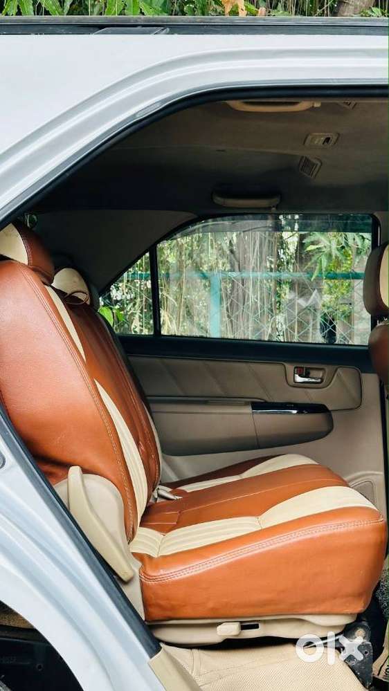 Toyota Fortuner 4x2 Manual, 2012, Diesel