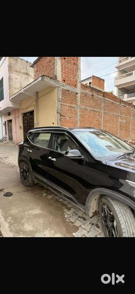 With 2.5 Years Of Extended Warranty By Kia