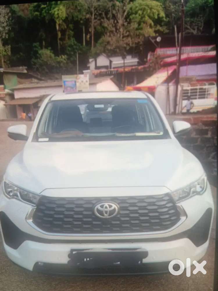 Toyota Innova Hycross 2025 Automatic