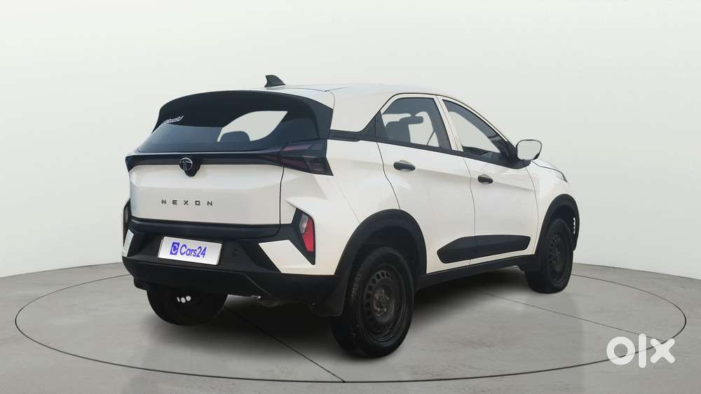 Tata Nexon Smart Plus S 1.2 Revotron Petrol 5 Mt, 2024, Petrol