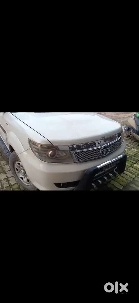 Tata Safari Storme 2014 Model Car