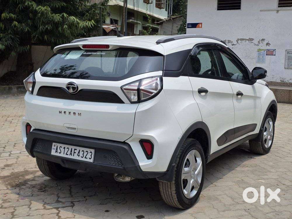 Tata Nexon 1.2 Revotron Xm (s), 2022, Petrol