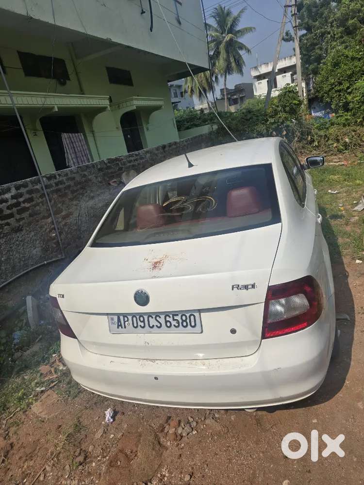 Skoda Rapid 1.6 2013