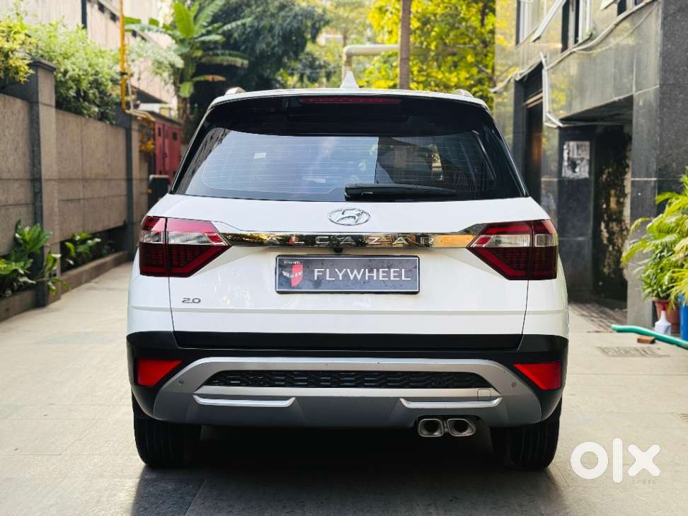 Hyundai Alcazar 2.0 Platinum (o) Petrol At 6 Str, 2023, Petrol
