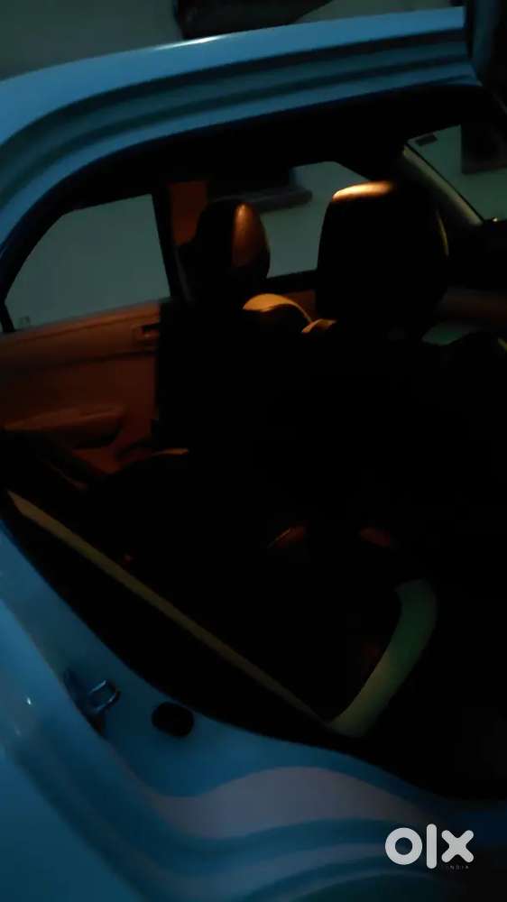 Maruti Suzuki Dzire 2017 Cng & Hybrids 77000 Km Driven