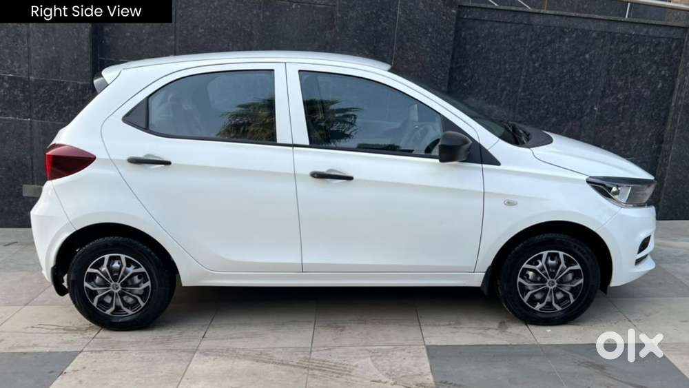 Tata Tiago Xe, 2026, Petrol