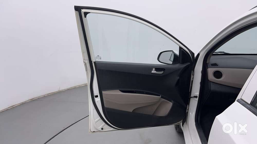 Hyundai Grand I10 1.2 Kappa Sportz, 2015, Petrol