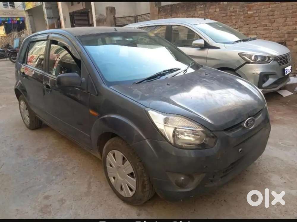 Very Good Condition Feel Comfortable Chill Ac. Sond Very Loud Overall