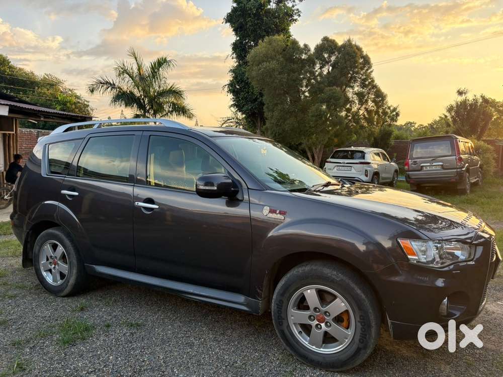Mitsubishi Outlander 2011 Petrol Good Condition