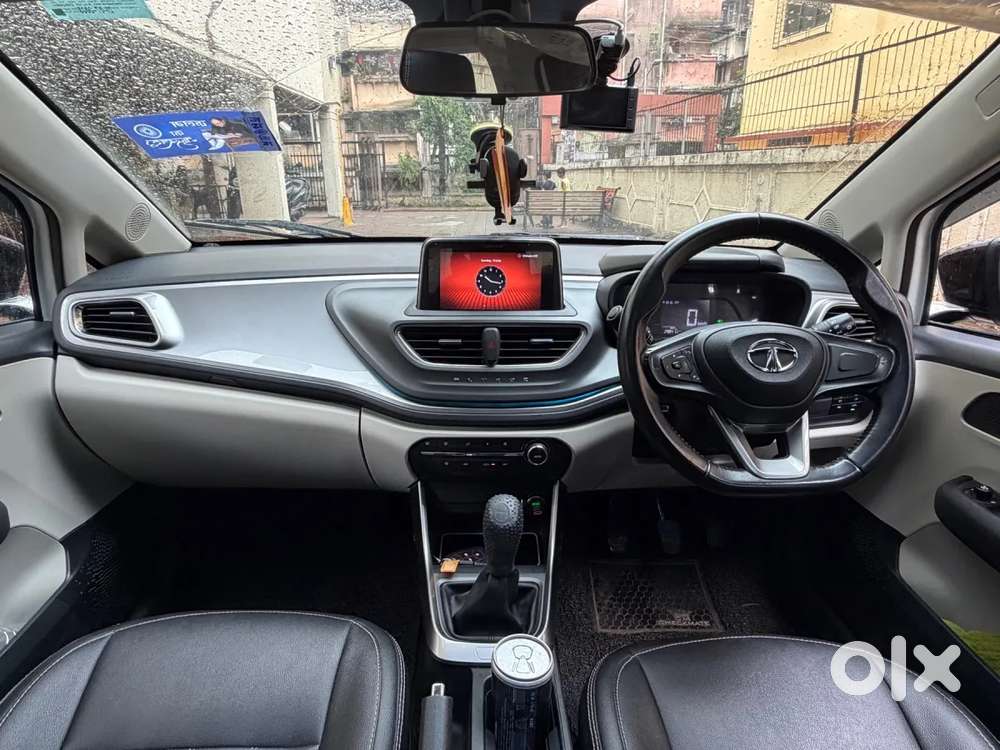Tata Altroz Xz Plus (s) Icng, 2023, Cng & Hybrids