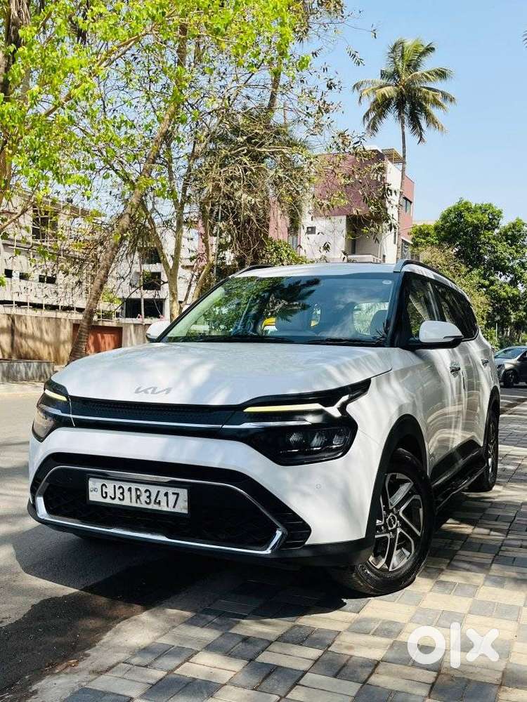 Kia Carens Luxury (o)1.5 Diesel At 7 Str, 2022, Diesel