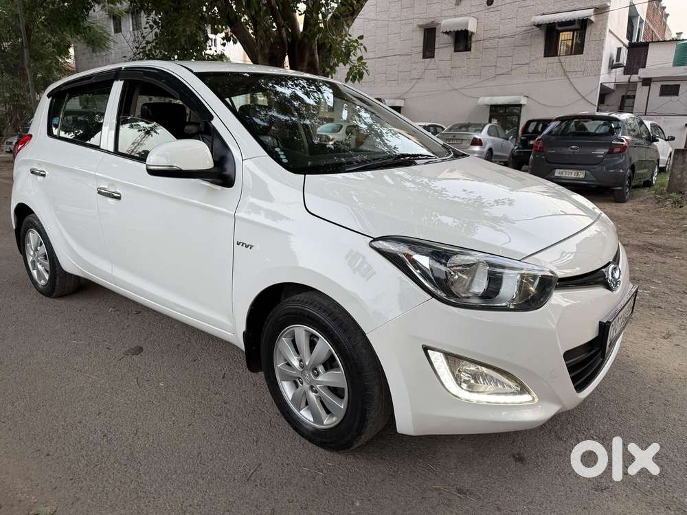 Hyundai I20 Sportz 1.2 Bs-iv, 2013, Petrol