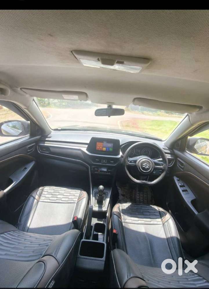 Maruti Suzuki Brezza 1.5 Vxi At Smart Hybrid, 2022, Petrol