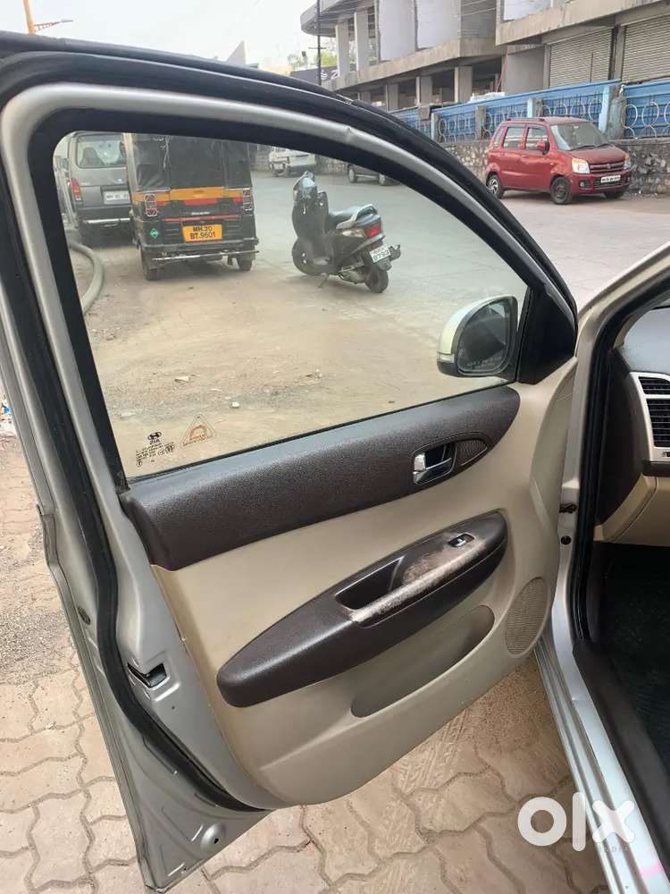 Hyundai I20 Sportz Petrol 2010