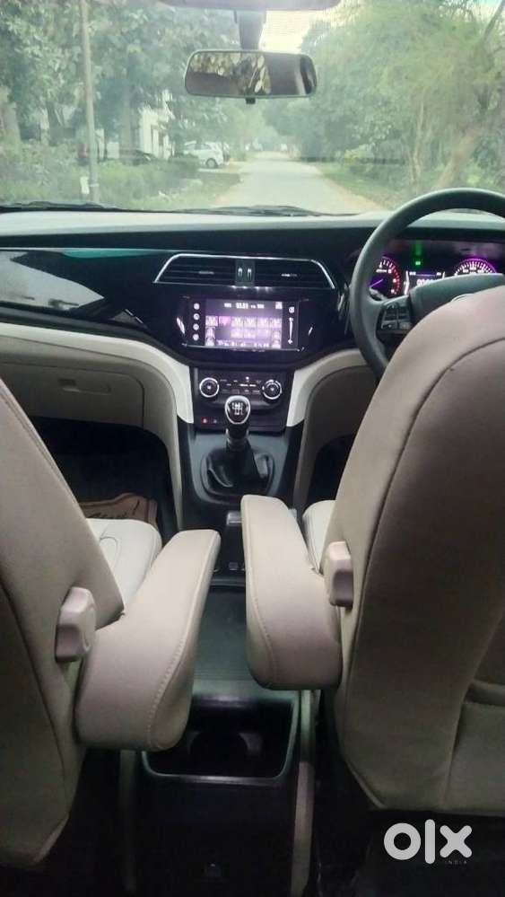Mahindra Marazzo M8, 2019, Diesel