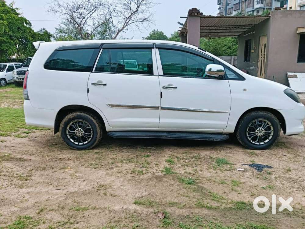Toyota Innova 2.5 G4 Diesel 8-seater, 2009, Diesel