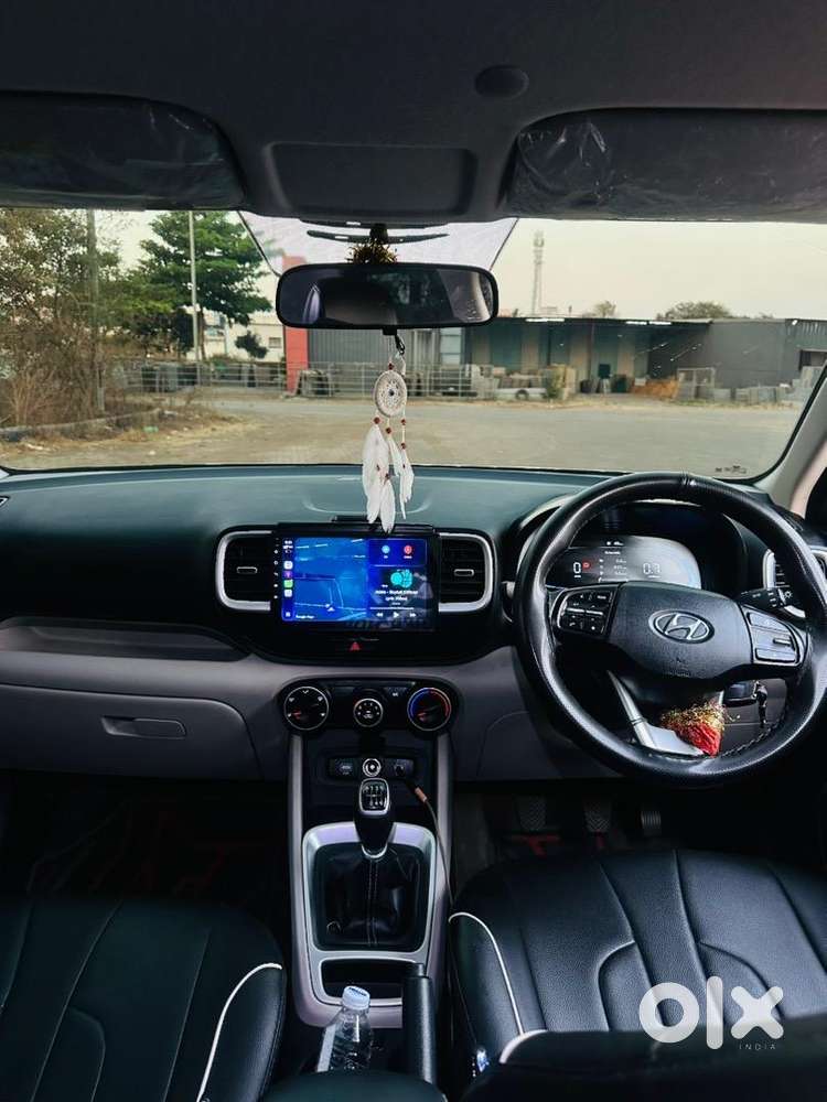 Hyundai Venue 2024 Diesel 60000 Km Driven