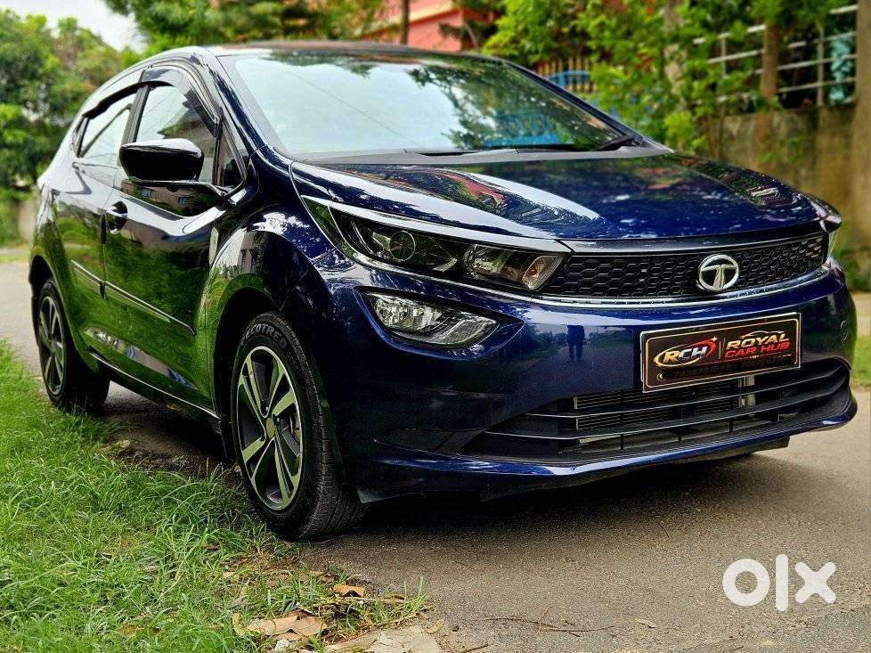 Tata Altroz Xz Plus (s) Dark Edition, 2023, Petrol