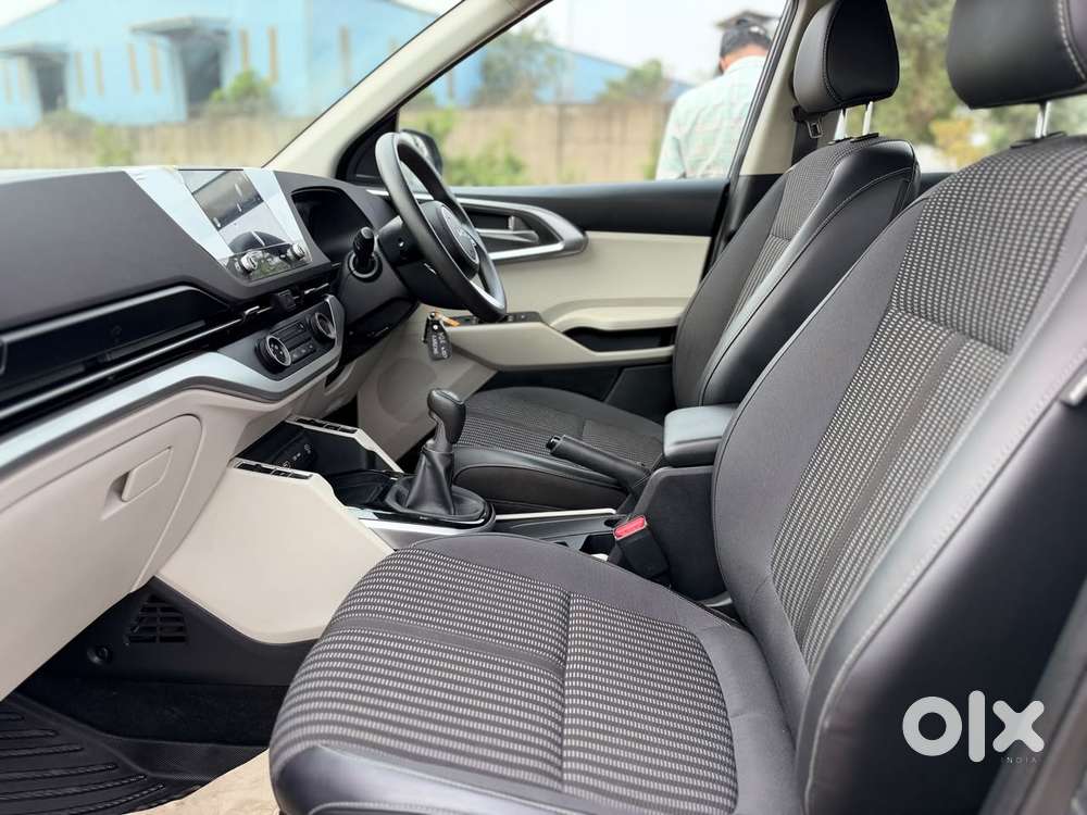 Kia Carens 1.4 Prestige 7 Str, 2022, Petrol