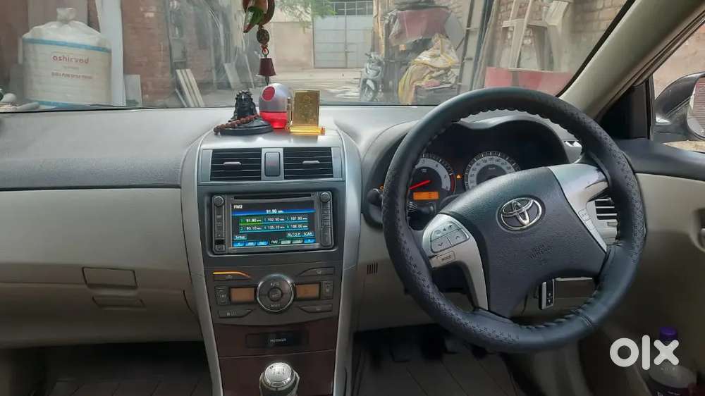 Toyota Corolla Altis 2012
