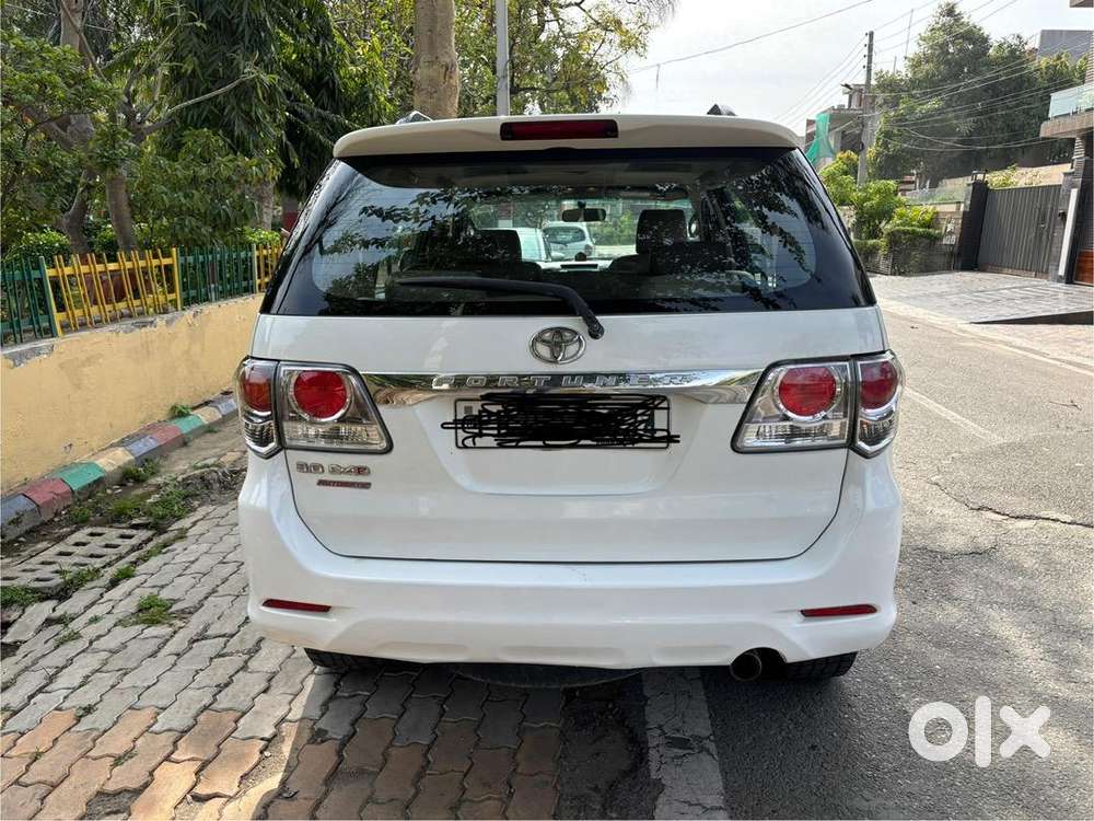 Toyota Fortuner 2013