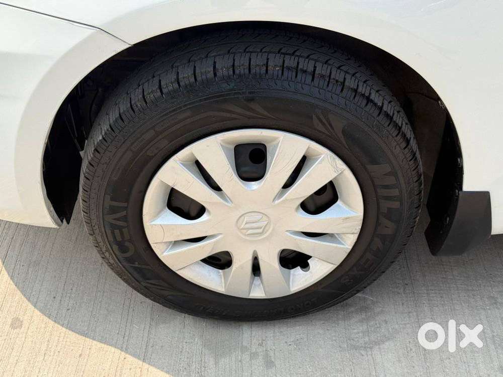 Maruti Suzuki Swift Dzire Vxi Optional, 2014, Petrol