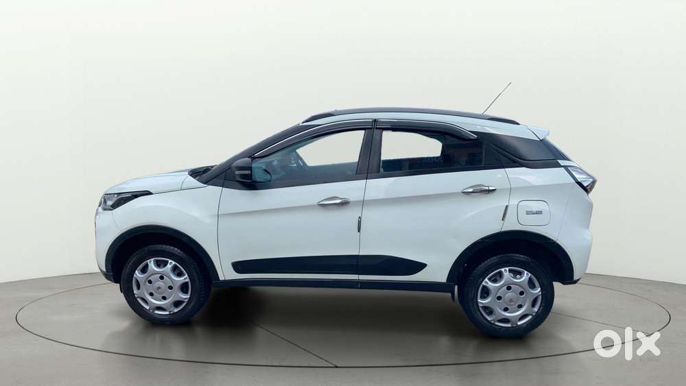 Tata Nexon 1.2 Revotron Xma Amt, 2022, Petrol
