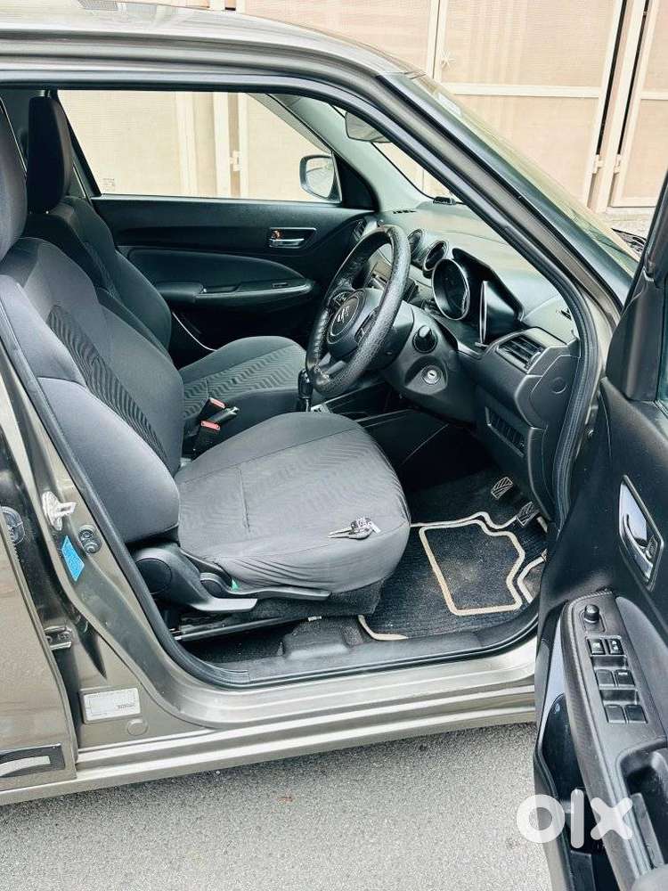Maruti Suzuki New-gen Swift Vxi, 2019, Petrol