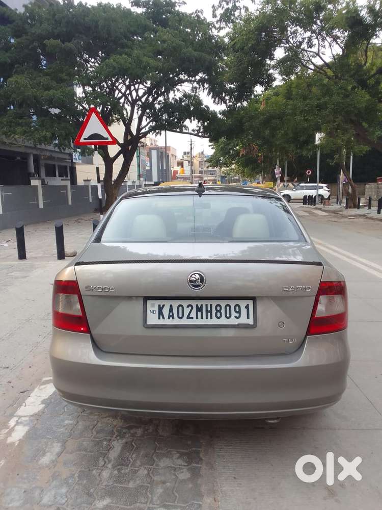 Skoda Rapid 1.5 Tdi Cr Elegance Plus, 2013, Diesel