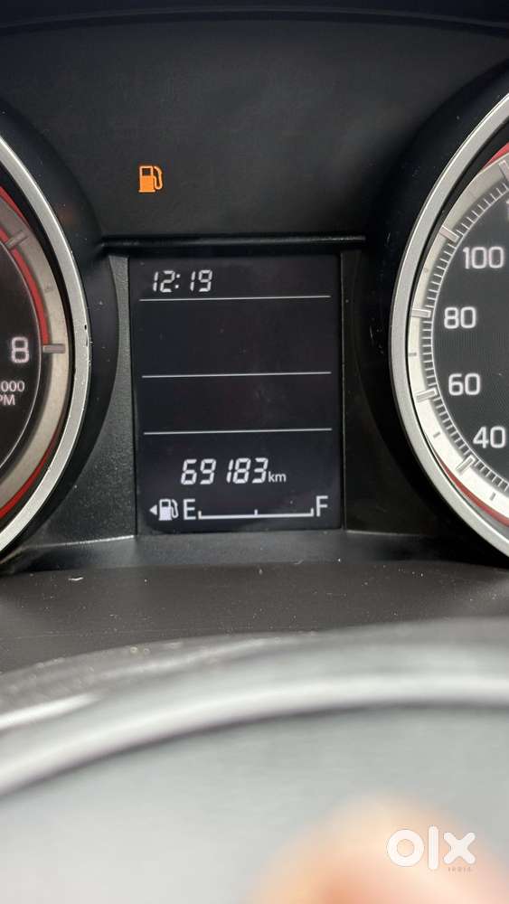 Maruti Suzuki Swift Vxi, 2022, Petrol
