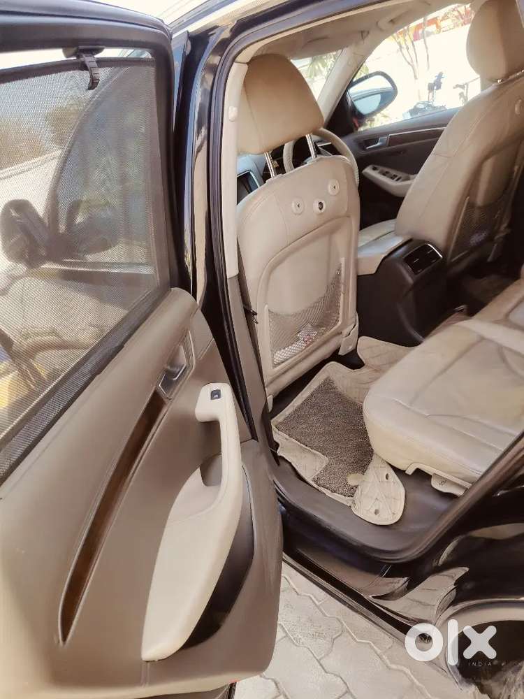 Selling Premium Class Audi Q5