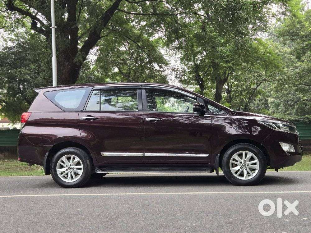 Toyota Innova Crysta 2.4 G Mt 8s, 2019, Diesel