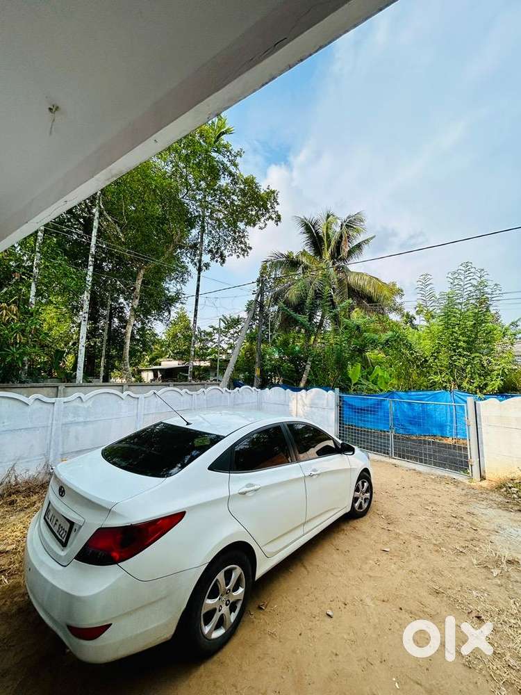 Hyundai Verna 2012 Diesel 131000 Km Driven