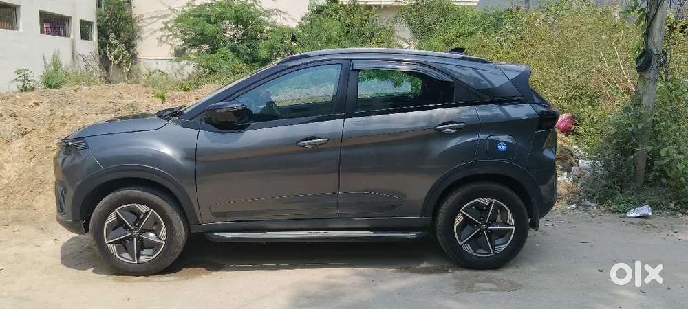 Tata Nexon 2024 Petrol Well Maintained
